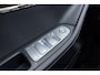 Omoda 5 EV Premium 61 kWh | Camera's rondom | Schuif/kantel dak | LED verlichting | Lederen bekleding | Stoelverwarming/ventilatie | Sfeerverlichting | Drive assist