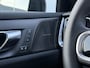 Volvo V60 T6 Automaat AWD Plus Black Edition | Nappa Leder/Open Grid Charcoal sportstoelen | 19 inch Lichtmetalen velgen Black | Extra getint glas | Trekhaak semi elektrisch inklapbaar | Elektrisch bediend en verwarmbare voorstoelen | Grafisch head-up display