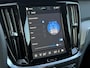 Volvo V60 T6 Automaat AWD Plus Black Edition | Nappa Leder/Open Grid Charcoal sportstoelen | 19 inch Lichtmetalen velgen Black | Extra getint glas | Trekhaak semi elektrisch inklapbaar | Elektrisch bediend en verwarmbare voorstoelen | Grafisch head-up display