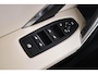 BMW iX1 eDrive20 67 kWh M Sport Edition Panoramadak - Sportstoelen - Elektrisch verwarmde voorstoelen - Getinte Ruiten - Parking/Driving Assistant Plus - Head up - Comfort Access -