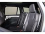 Volvo XC90 T8 Recharge AWD Ultra Black Ed. Exec. - Luchtvering - Panorama/schuifdak - IntelliSafe Assist & Surround - 360º Camera - Bowers & Wilkins audio - Adaptieve LED koplampen - Verwarmde voorstoelen, stuur & achterbank - Parkeersensoren voor & achter - Elektr. bedienb. voorstoelen met geheugen - Geventileerde voorstoelen - Head up display - Draadloze tel. lader - Extra getint glas - 22' LMV
