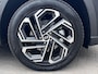 Hyundai Tucson 1.6 T-GDI PHEV Premium Sky 4WD / Fabrieksgarantie tot 09-2029 / Panorama schuifdak / Navigatie / Stoelventilatie / Elektrische stoelen & klep / Stuur-, stoel- & achterbankverwarming / Apple Carplay Android / 19" LM & All Season banden /