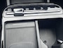 Hyundai Tucson 1.6 T-GDI PHEV Premium Sky 4WD / Fabrieksgarantie tot 09-2029 / Panorama schuifdak / Navigatie / Stoelventilatie / Elektrische stoelen & klep / Stuur-, stoel- & achterbankverwarming / Apple Carplay Android / 19" LM & All Season banden /
