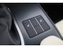 Lexus UX 250h Luxury Line | Carplay | Stoelverwarming | Adaptive Cruise |