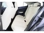 Lexus UX 250h Luxury Line | Carplay | Stoelverwarming | Adaptive Cruise |