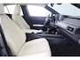 Lexus UX 250h Luxury Line | Carplay | Stoelverwarming | Adaptive Cruise |