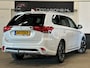 Mitsubishi Outlander 2.0 PHEV instyle + LEDER + STOELVERWARMING !!