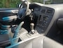 Volvo V70 2.4 Comfort Line NIEUWEAPK. Schuifdak, trekhaak, leer, enz.