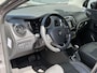 Renault Captur 1.2 TCe Xmod / Achteruitrijcamera / Verwarmde Voorstoelen / Navigatie full map / Onderhouden / Keyless Entry & Start / Cruise- en Climate Control / Parkeersensoren voor en achter / Bluetooth / Radio