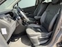 Renault Captur 1.2 TCe Xmod / Achteruitrijcamera / Verwarmde Voorstoelen / Navigatie full map / Onderhouden / Keyless Entry & Start / Cruise- en Climate Control / Parkeersensoren voor en achter / Bluetooth / Radio
