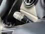 Renault Captur 1.2 TCe Xmod / Achteruitrijcamera / Verwarmde Voorstoelen / Navigatie full map / Onderhouden / Keyless Entry & Start / Cruise- en Climate Control / Parkeersensoren voor en achter / Bluetooth / Radio