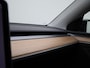 Tesla Model Y Long Range AWD 75 kWh | PANORAMADAK | 360 CAMERA | LEER | ELEKTRISCH VERSTELBARE VOORSTOELEN | NAVIGATIE