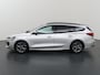 Ford Focus Wagon 1.0 EcoBoost Hybrid ST Line X | Afneembare Trekhaak | Winterpakket | Cruise Control Adaptief | Parkeercamera | HUD | Navigatie | Apple Carplay/Android Auto |