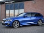 BMW 3-Serie Touring 330e xDrive M-Sport Pano Trekh El-zetels HUD Laser 19inch Adp-onderstel