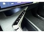 Peugeot 5008 1.6 Plug-in Hybrid 195 Allure | Apple Carplay | Keyless | 19" velg | Stoelverw. | Navigatie | Draadl. tel. lader | Dakrails