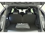 Peugeot 5008 1.6 Plug-in Hybrid 195 Allure | Apple Carplay | Keyless | 19" velg | Stoelverw. | Navigatie | Draadl. tel. lader | Dakrails