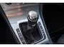 Volkswagen Golf 1.2 TSI R-Line Lounge Connected Series|Bluetooth|Stoelverwarming|Nette auto
