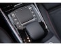 Mercedes-Benz GLB 200 Business Solution AMG | Night Pakket | Camera | Dodehoekdetectie | Stoelverwarming | Sfeerverlichting