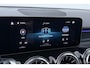 Mercedes-Benz GLB 200 Business Solution AMG | Night Pakket | Camera | Dodehoekdetectie | Stoelverwarming | Sfeerverlichting
