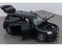Mercedes-Benz GLB 200 Business Solution AMG | Night Pakket | Camera | Dodehoekdetectie | Stoelverwarming | Sfeerverlichting