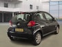 Toyota Aygo 1.0-12V + Elek.pakket lm.velgen met.lak