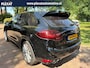 Porsche Cayenne 4.8 GTS Aut. | Schuif/kanteldak | BOSE | Dodehoek | Lederen Deurpanelen | 4X Stoelverwarming | Lichtmetaal | NAP |