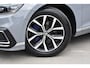 Volkswagen Passat Variant GTE | Elektrisch wegklapbare trekhaak | Matrix LED | 360 graden camera | Adaptieve onderstelregeling | Elektrische achterklep