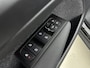 Volvo XC40 - 1.5 T2 Essential // DEALERONDERHOUDEN // STOEL + STOEL VERWARMING //