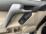 Toyota Land Cruiser 2.8 D-4D-F Professional High Roof Blind Van NAP Leder Navigatie Trekhaak 3500kg Camera Stoelverwarming Euro 6