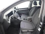 Volkswagen Golf 1.0 eTSI Life AUTOMAAT / TREKHAAK / SFEER / CARPLAY / NAVI / CLIMA / PDC / ACC / DAB+ / NL-AUTO