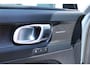 Volvo XC40 T5 Automaat Recharge Inscription | Elektrisch verstelbare stoelen met geheugen | Premium Audio by Harman Kardon | Adaptieve cruise control | Stoel- en stuurverwarming | BLIS | Achteruitrijcamera | Parkeersensoren vóór en achter | 20" lichtmetalen velgen | Carplay | Android auto