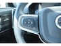 Volvo XC40 T5 Automaat Recharge Plus Dark | Trekhaak | Elektrisch verstelbare stoelen met geheugen | Premium audi by Harman en Kardon | Adaptieve cruise control | Stuur en stoelverwarming | BLIS | Achteruitrijcamera | Parkeersensoren voor en achter | Carplay | Android auto.