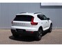 Volvo XC40 T5 Automaat Recharge Plus Dark | Trekhaak | Elektrisch verstelbare stoelen met geheugen | Premium audi by Harman en Kardon | Adaptieve cruise control | Stuur en stoelverwarming | BLIS | Achteruitrijcamera | Parkeersensoren voor en achter | Carplay | Android auto.
