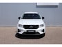 Volvo XC40 T5 Automaat Recharge Inscription | Trekhaak | Elektrisch verstelbare stoelen met geheugen | Premium audi by Harman en Kardon | Adaptieve cruise control | Stuur en stoelverwarming | BLIS | Achteruitrijcamera | Parkeersensoren voor en achter | Carplay | Android auto.