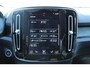 Volvo XC40 T5 Automaat Recharge Plus Dark | Trekhaak | Elektrisch verstelbare stoelen met geheugen | Premium audi by Harman en Kardon | Adaptieve cruise control | Stuur en stoelverwarming | BLIS | Achteruitrijcamera | Parkeersensoren voor en achter | Carplay | Android auto.