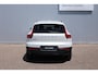 Volvo XC40 T5 Automaat Recharge Inscription | Trekhaak | Elektrisch verstelbare stoelen met geheugen | Premium audi by Harman en Kardon | Adaptieve cruise control | Stuur en stoelverwarming | BLIS | Achteruitrijcamera | Parkeersensoren voor en achter | Carplay | Android auto.