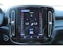 Volvo XC40 T5 Automaat Recharge Plus Dark | Trekhaak | Elektrisch verstelbare stoelen met geheugen | Premium audi by Harman en Kardon | Adaptieve cruise control | Stuur en stoelverwarming | BLIS | Achteruitrijcamera | Parkeersensoren voor en achter | Carplay | Android auto.
