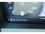 Volvo XC40 T5 Automaat Recharge Plus Dark | Trekhaak | Elektrisch verstelbare stoelen met geheugen | Premium audi by Harman en Kardon | Adaptieve cruise control | Stuur en stoelverwarming | BLIS | Achteruitrijcamera | Parkeersensoren voor en achter | Carplay | Android auto.
