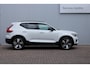 Volvo XC40 T5 Automaat Recharge Plus Dark | Trekhaak | Elektrisch verstelbare stoelen met geheugen | Premium audi by Harman en Kardon | Adaptieve cruise control | Stuur en stoelverwarming | BLIS | Achteruitrijcamera | Parkeersensoren voor en achter | Carplay | Android auto.