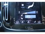 Volvo XC40 T5 Automaat Recharge Plus Dark | Trekhaak | Elektrisch verstelbare stoelen met geheugen | Premium audi by Harman en Kardon | Adaptieve cruise control | Stuur en stoelverwarming | BLIS | Achteruitrijcamera | Parkeersensoren voor en achter | Carplay | Android auto.