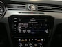 Volkswagen Passat Variant 1.4 TSI 150pk DSG ACT Highline Business R Stoelverwarming Virtual Cockpit Navigatie Trekhaak LED