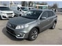 Suzuki Vitara Exclusive 2WD ✅Stoelverw.✅Camera✅Cruise✅Afn. Trekhaak✅
