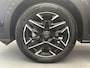 Peugeot 3008 SUV GT Hybrid 136 pk Automaat | Navigatie | Rondomzicht Camera | Alcantara Bekleding | Voorstoelen Verwarmd | Matrix LED Koplampen | Elektrische Achterklep met Sensor | Dodehoek Detectie | Adaptieve Cruise Control | 19" Lichtmetalen Velgen | Apple Carplay/Android Auto |
