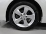 Toyota Prius+ 1.8 Dynamic 7 Zitplaatsen Panoramadak Camera Head-Up Navigatie Airco-ecc Stoelverwarming Leer/Alcantara LED Bluetooth Boekjes aanwezig pdc
