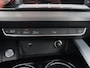 Audi A4 Avant 40 TFSI S edition Competition | Trehaak | Digitaal | Carplay