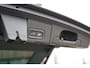 Volvo XC60 T8 Plug-in hybrid AWD Ultimate Dark Long Range | SOH 95% | Trekhaak | Schuif/kanteldak | Stoel & stuurwielverwarming | Head-up display | Adaptieve cruise control | Lederen dashboard | Dealer onderhouden |
