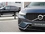 Volvo XC60 T8 Plug-in hybrid AWD Ultimate Dark Long Range | SOH 95% | Trekhaak | Schuif/kanteldak | Stoel & stuurwielverwarming | Head-up display | Adaptieve cruise control | Lederen dashboard | Dealer onderhouden |