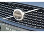 Volvo XC60 2.0 T8 Plug-in hybrid AWD Ultimate Dark Long Range | Trekhaak | Schuif/kanteldak | Stoel & stuurwielverwarming | Head-up display | Adaptieve cruise control | Lederen dashboard | Dealer onderhouden |