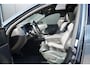 Volvo XC60 2.0 T8 Plug-in hybrid AWD Ultimate Dark Long Range | Trekhaak | Schuif/kanteldak | Stoel & stuurwielverwarming | Head-up display | Adaptieve cruise control | Lederen dashboard | Dealer onderhouden |