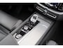 Volvo XC60 T8 Plug-in hybrid AWD Ultimate Dark Long Range | SOH 95% | Trekhaak | Schuif/kanteldak | Stoel & stuurwielverwarming | Head-up display | Adaptieve cruise control | Lederen dashboard | Dealer onderhouden |